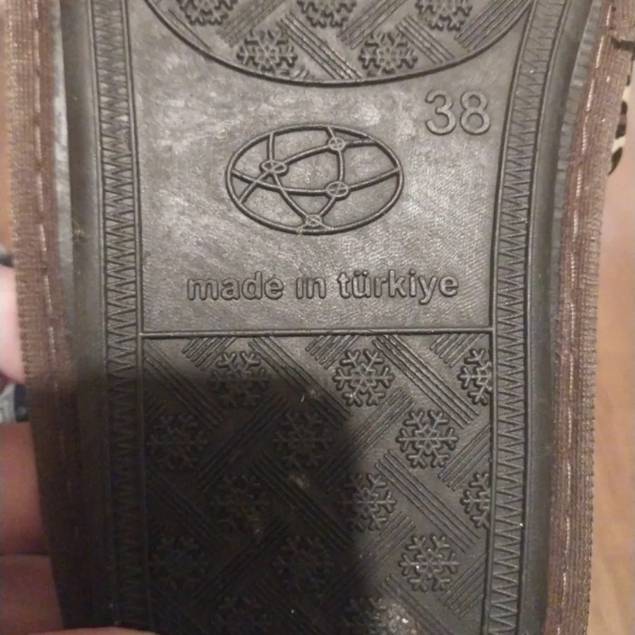 صندل جلو بسته