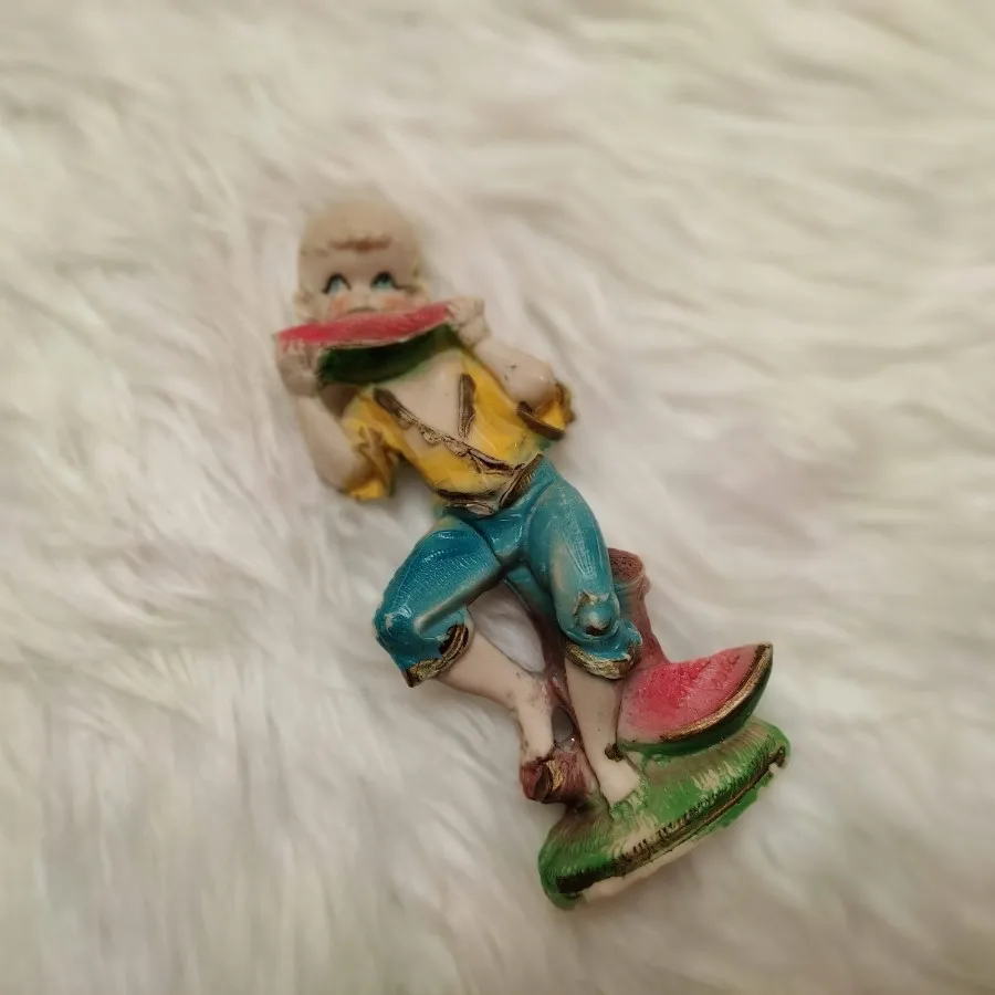 مجسمه پسربچه روسی امضادار