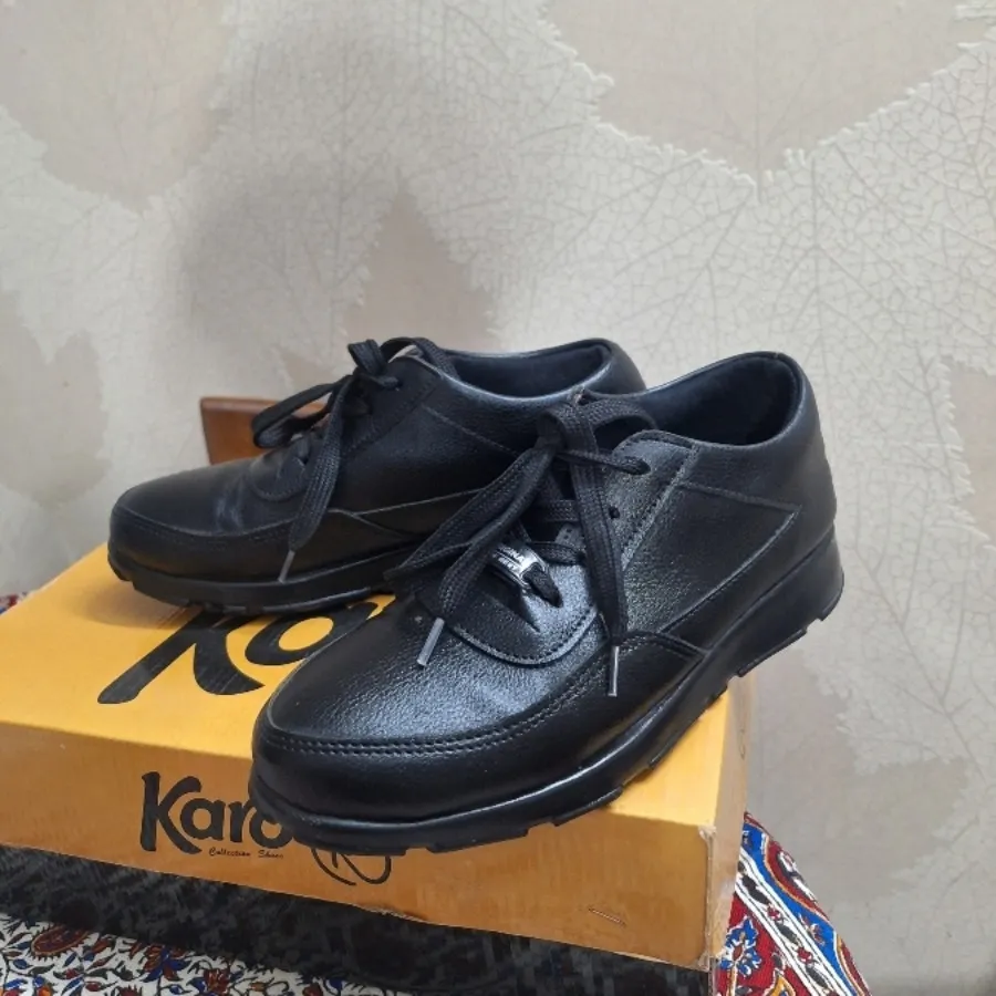 کفش کتونی طبی