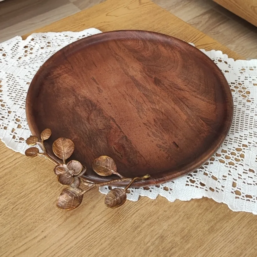 ظرف مهمانی برنجی‌و چوبی