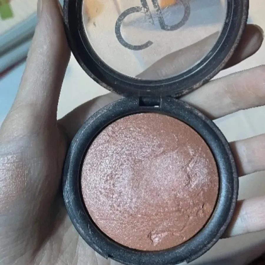 رژگونه