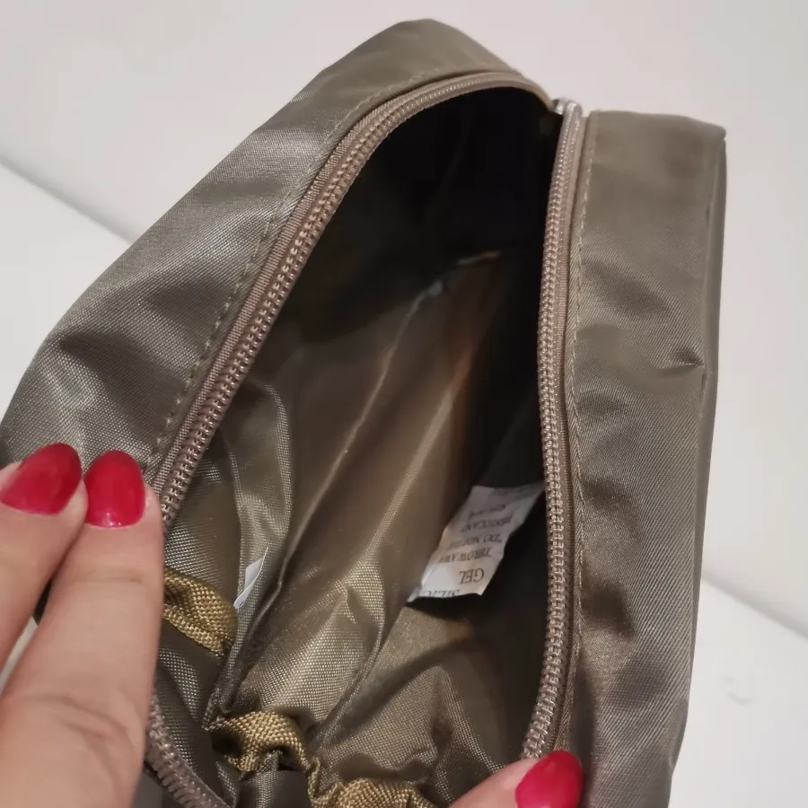 کیف سبز الارو نو تگ