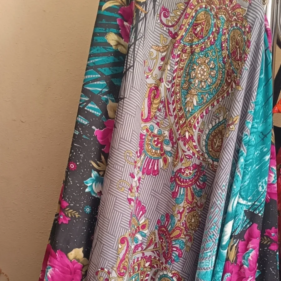 چادر رنگی مجلسی