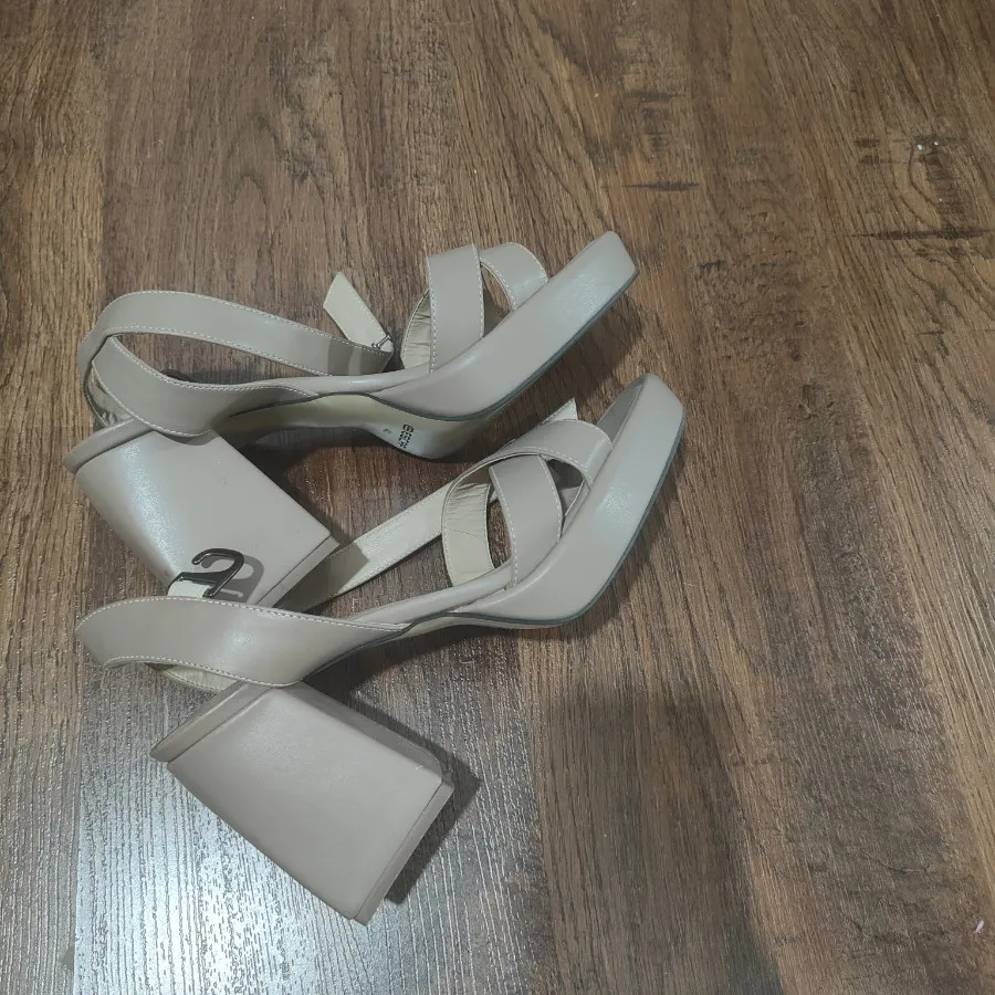 کفش سایز 40 پاشنه دار