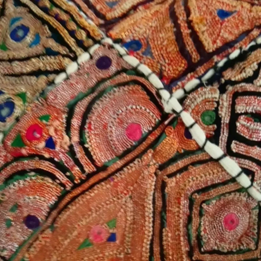 کوسن سوزن دوزی