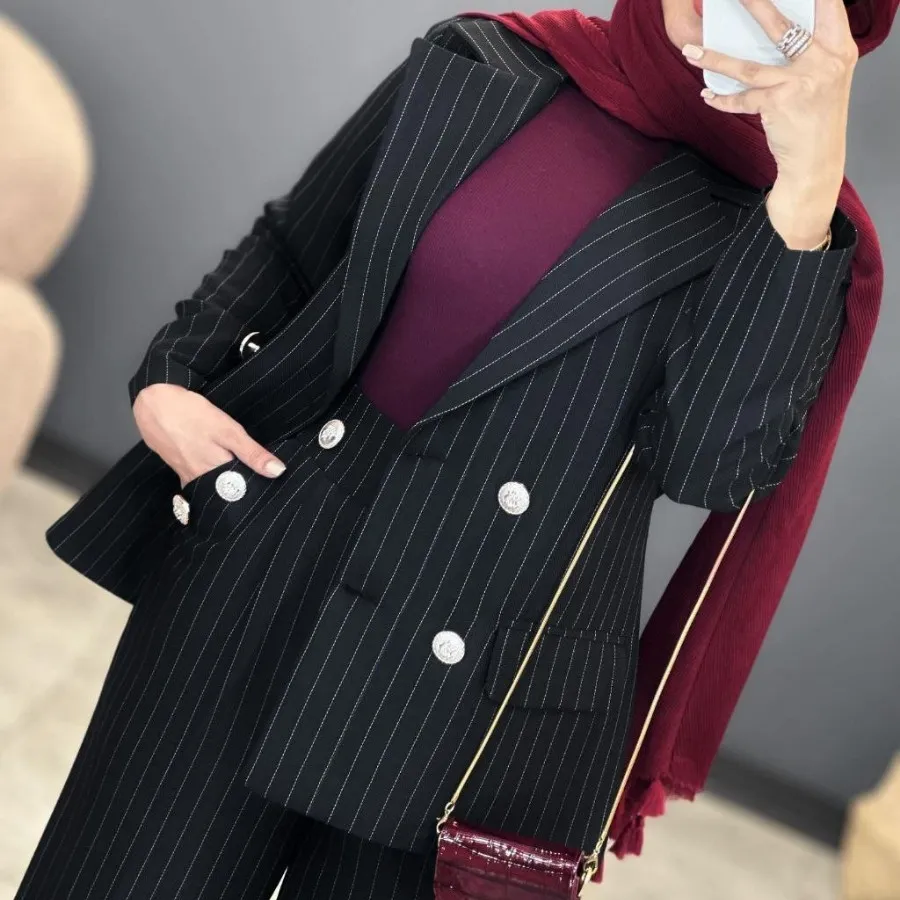 ست کت و شلوار