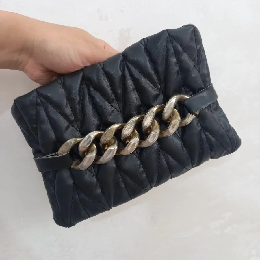 یک کیف بخر دوتا ببر