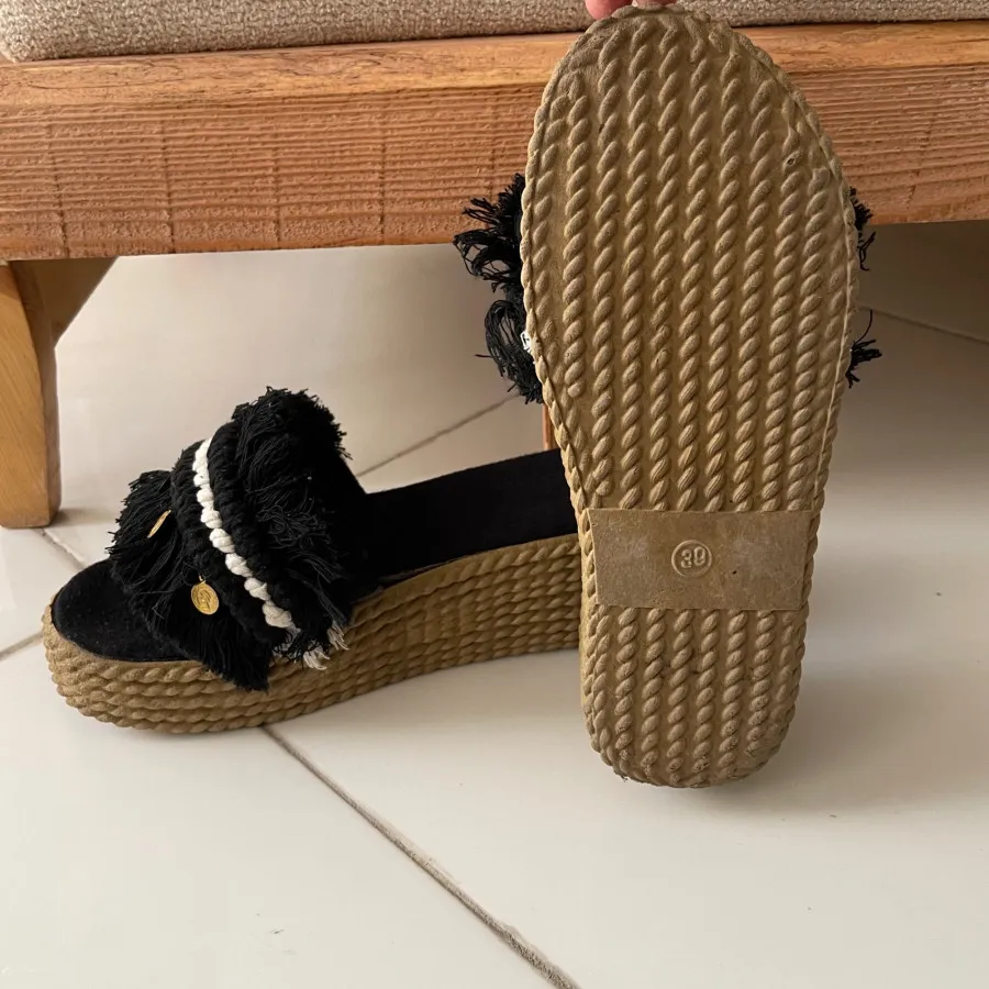 صندل لژ دار مکرومه