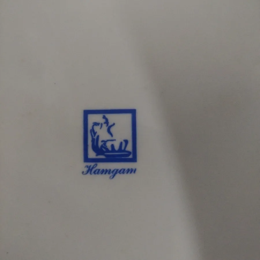 بشقاب و خورشتی قدیمی