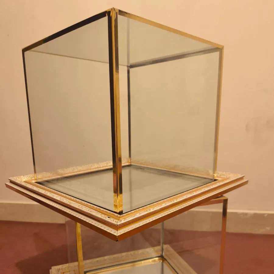 باکس شیشه ای