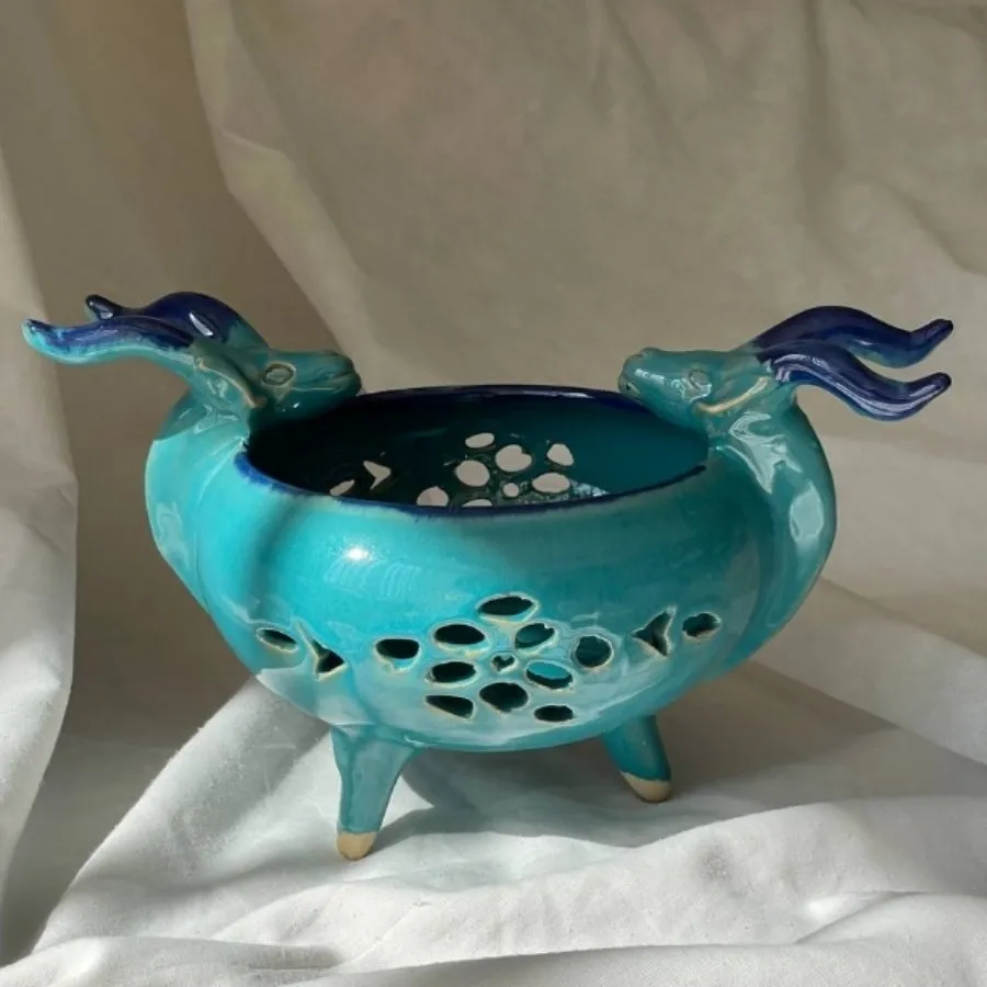 شکلاتخوری گوزنی کاردست