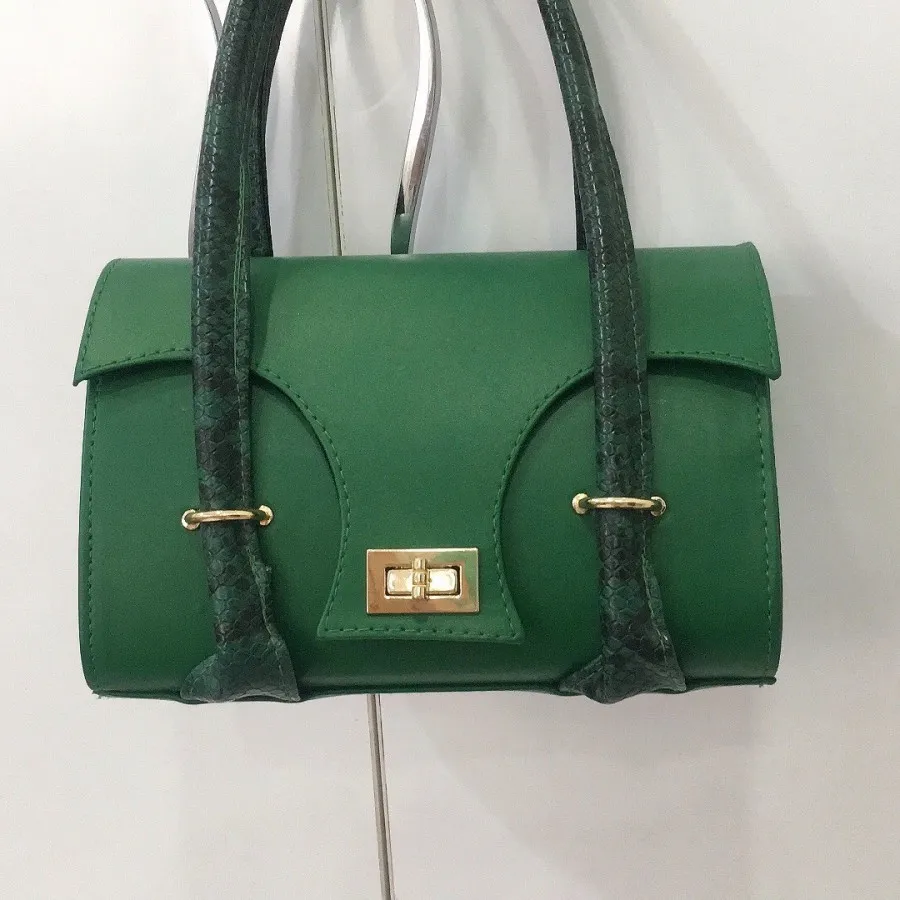 کیف دوشی پوست ماری