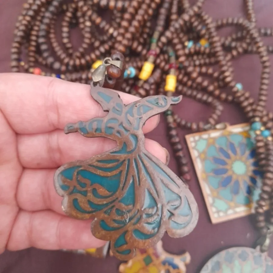 گردنبند دست ساز چوبی