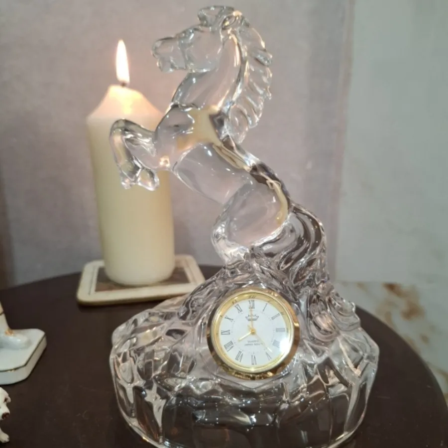 ساعت کریستال