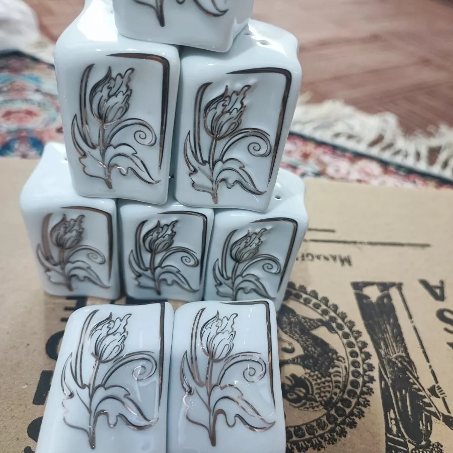 نمکدون چینی مقصود گل برجس