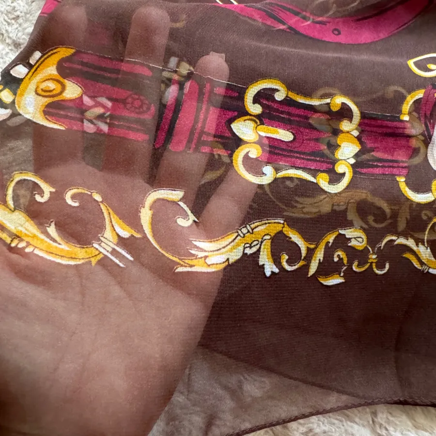 روسری حریر(سر نمیخوره)