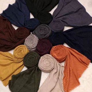شال نخی پلیسه
