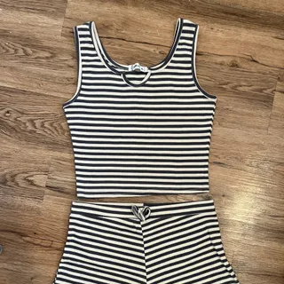 تاپ‌و‌شورتک
