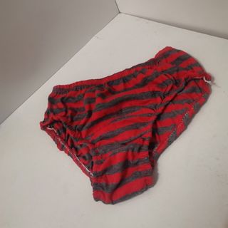 شورت قرمز نخی ایکس لارج