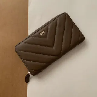 کیف پول برند دکنی
