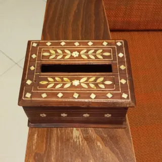جعبه منبت کاری قدیمی