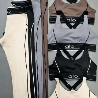 نیم تنه و لگ