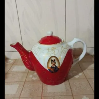 قوری بزرگ