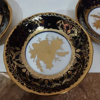 نعلبکی قدیمی زیبا