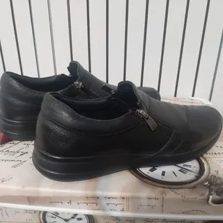 کفش راحتی زنانه چرم‌گاوی