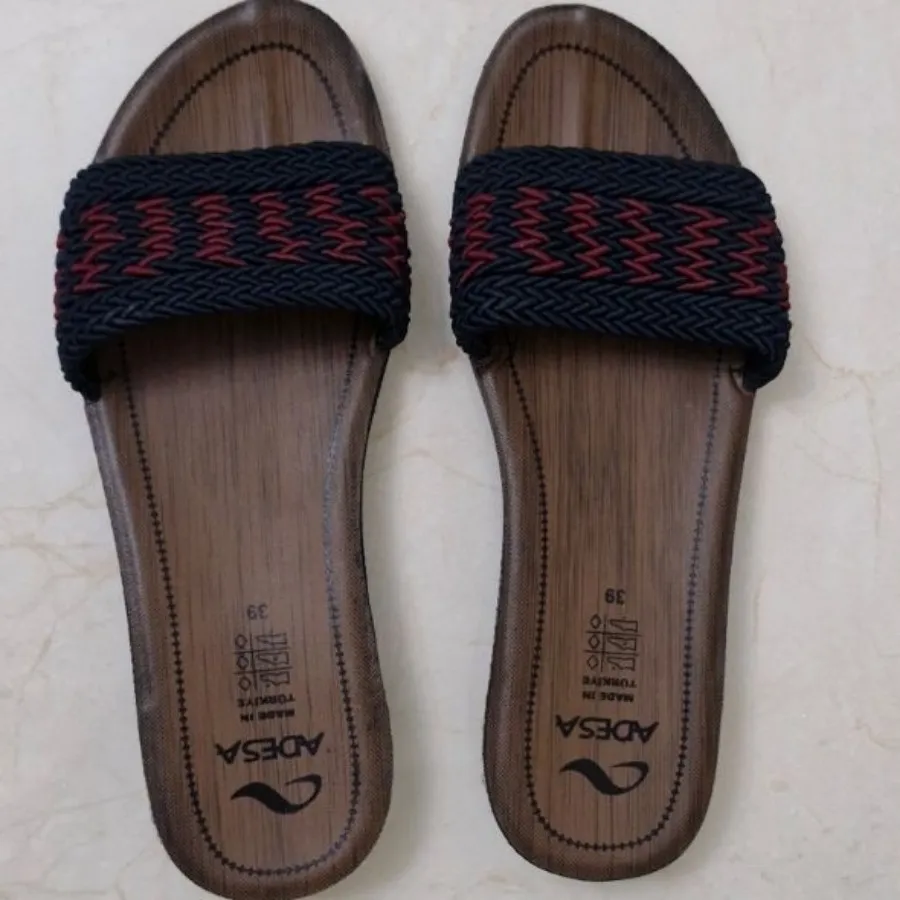 دمپایی روفرشی