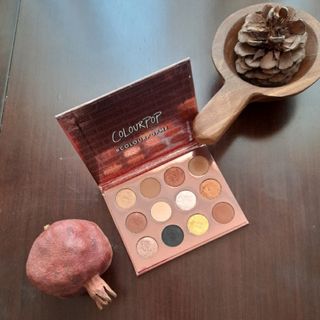 سایه برند معروف colourpop