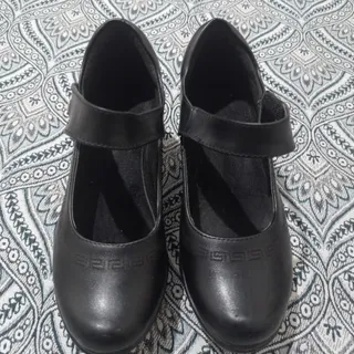 کفش زنانه و دخترانه