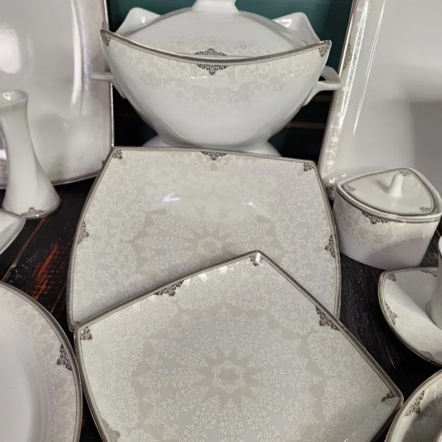 سرویس چینی پردیس کاشان