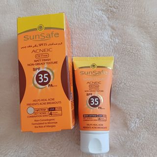 ضدآفتابspf35رنگی فاقدچربی