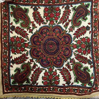 رومیزی پته هنر دست