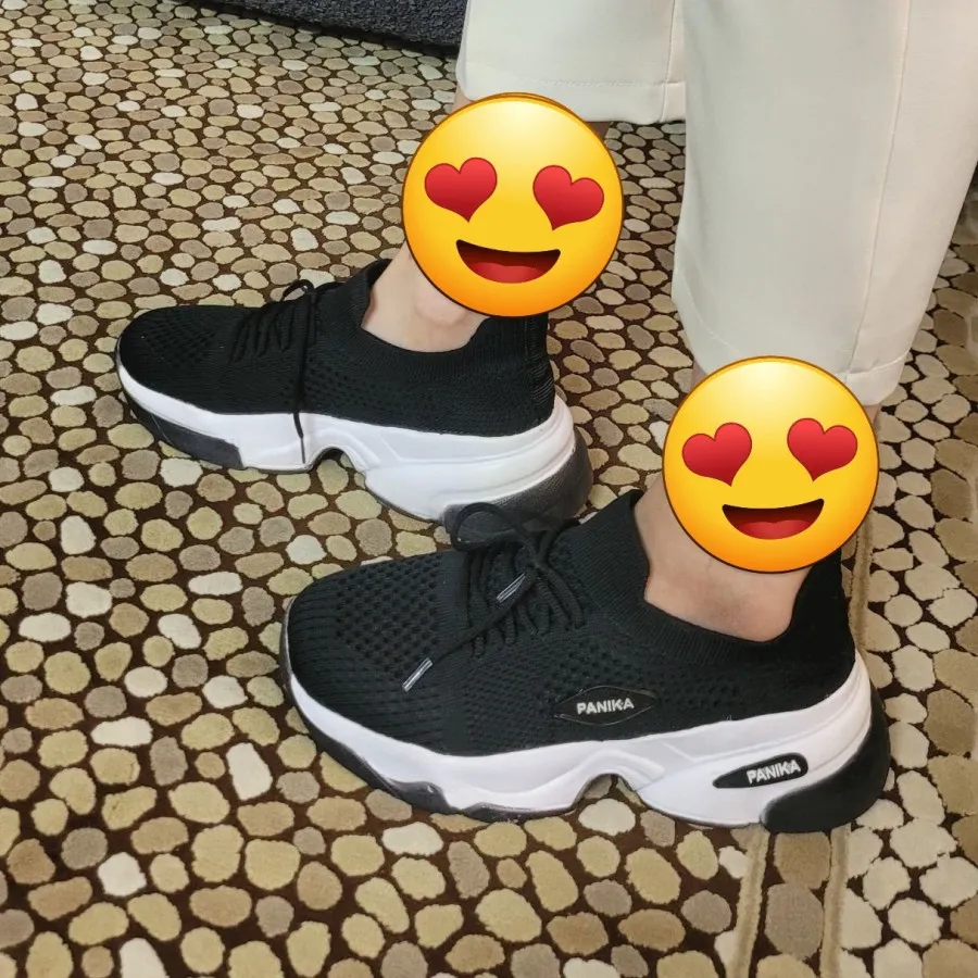 کتونی شیک و ظریف کاملا نو