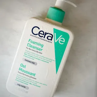 شوینده صورت سراوی چرب