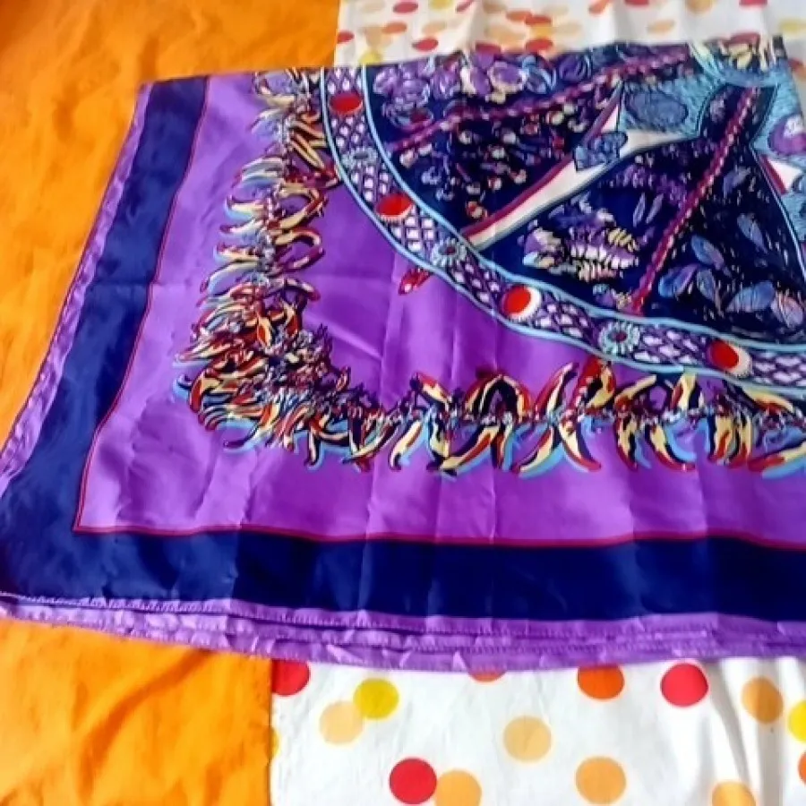 روسری ابریشم اروپا