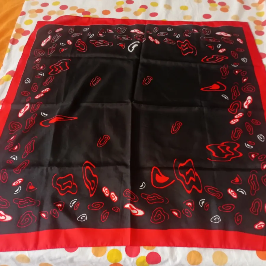 روسری andeajanellale