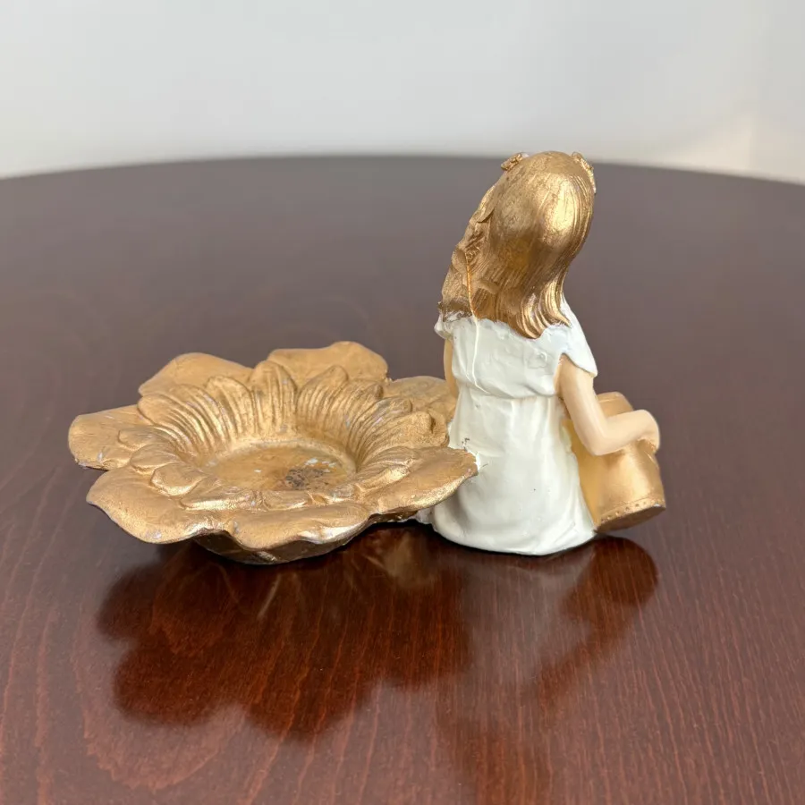جاشمعی رزین دختر