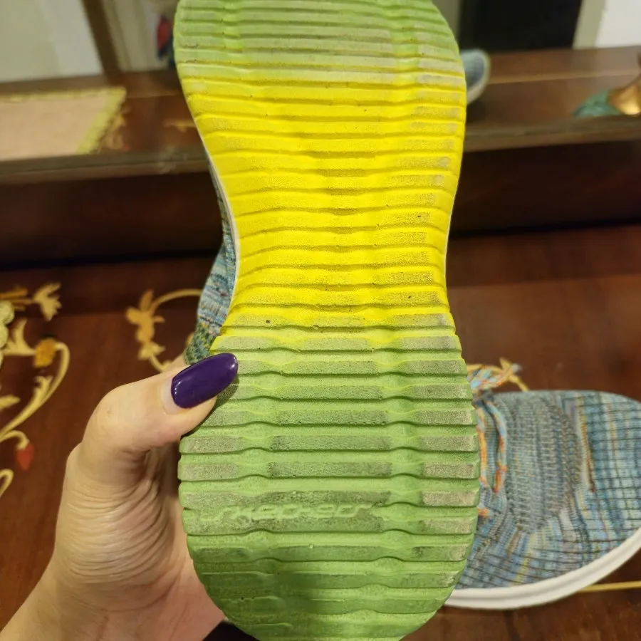 کتونی رانینگ اسکیچرز
