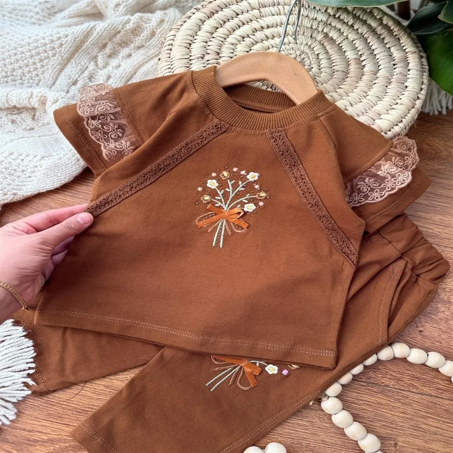 تیشرت شلوارک بچگانه