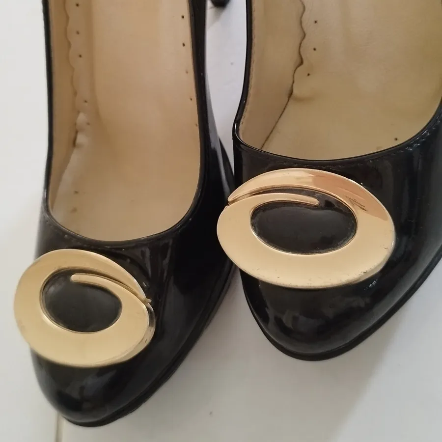 کفش مجلسی پاشنه دار