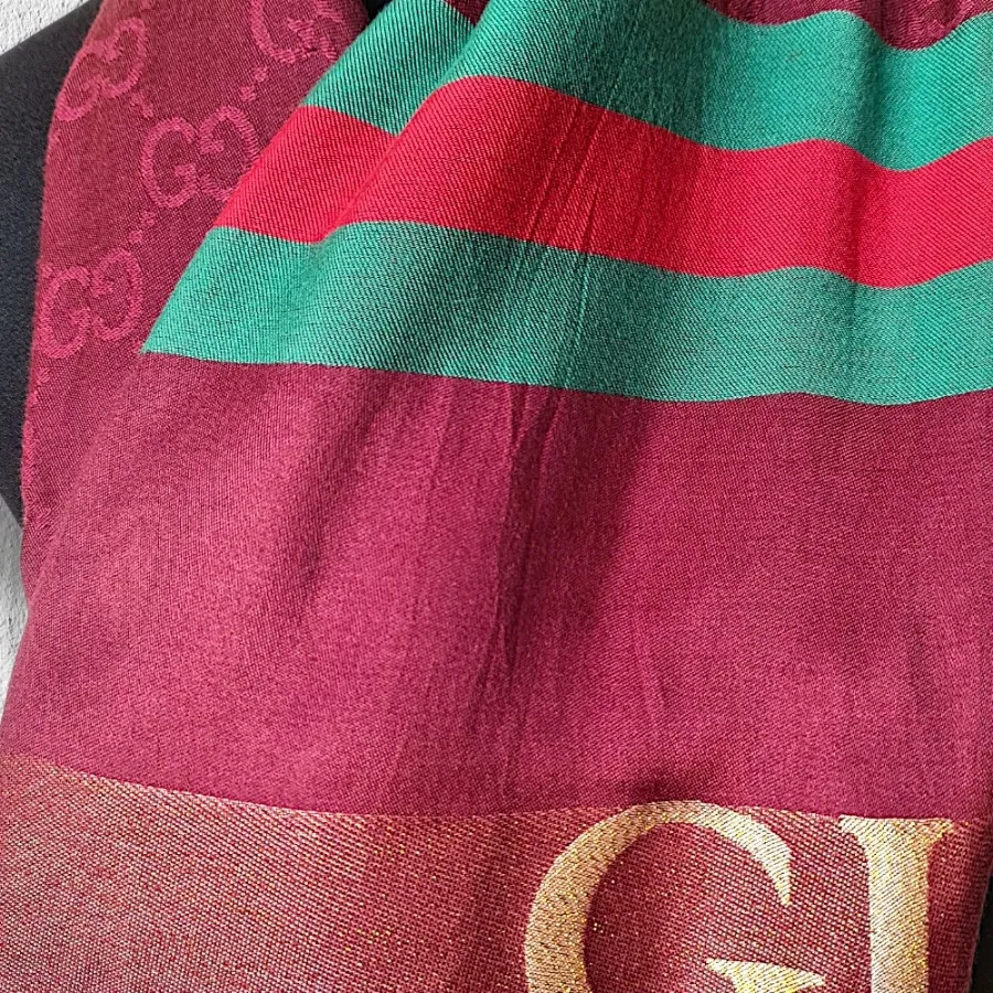 شال زرشکی شیک