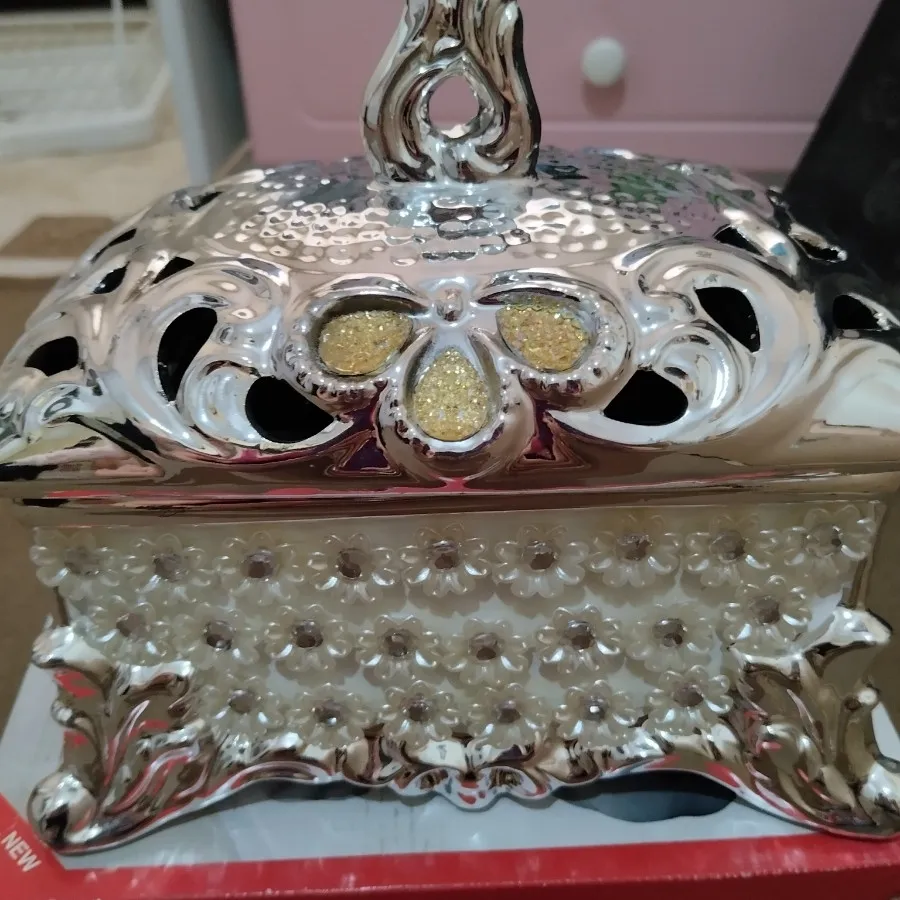 شکلات خوری