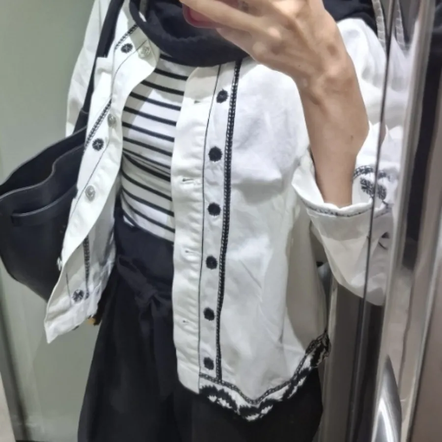 کت جین نازک گلدوزی
