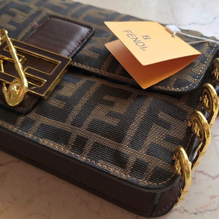 کیف مجلسی برند FENDI