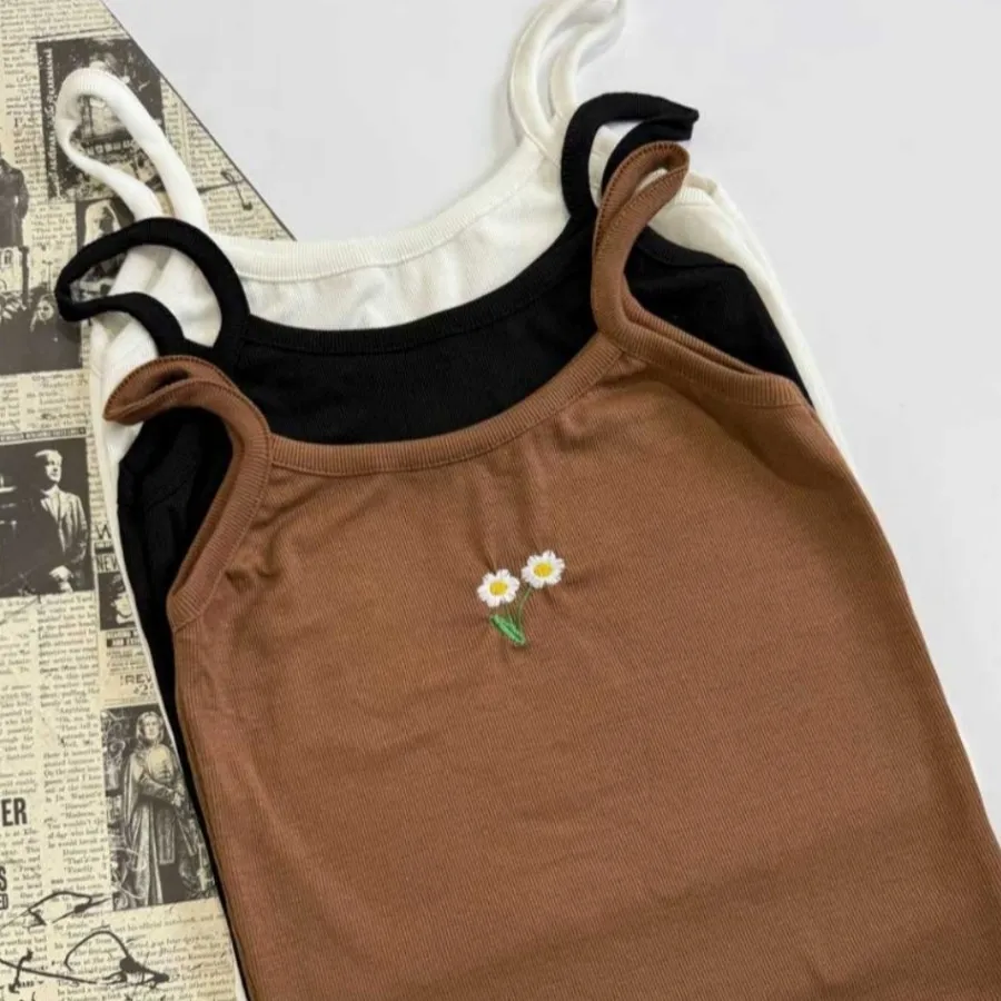 تاپ گلدوزی