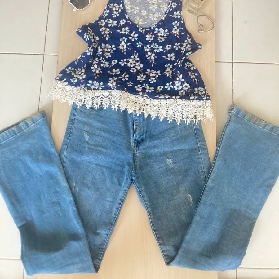 شلوار جین روشن