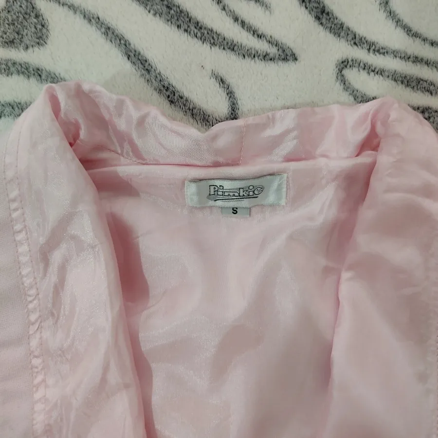 کراپ کت صورتی